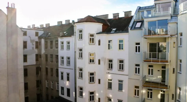 Charming Apartment: only 10 Minutes to the Center