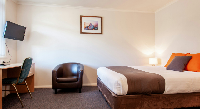 Silver Hills Motel, Book Motel Hotels in Queenstown with Parking, Parking