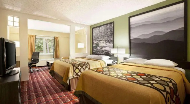 Номер Superior Super 8 by Wyndham Cherokee