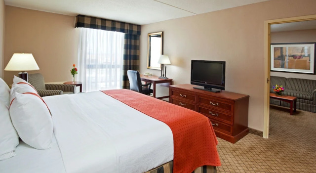 Люкс c 1 комнатой Holiday Inn Cincinnati-Eastgate by IHG