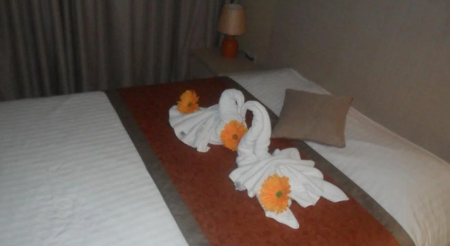 Hotel San, Забронировать Отель Отели Тиват с завтраком, рядом с Пляж Вайкики, Завтраки