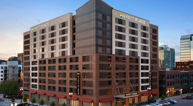 Двухместный люкс Hyatt Place Omaha/Downtown-Old Market