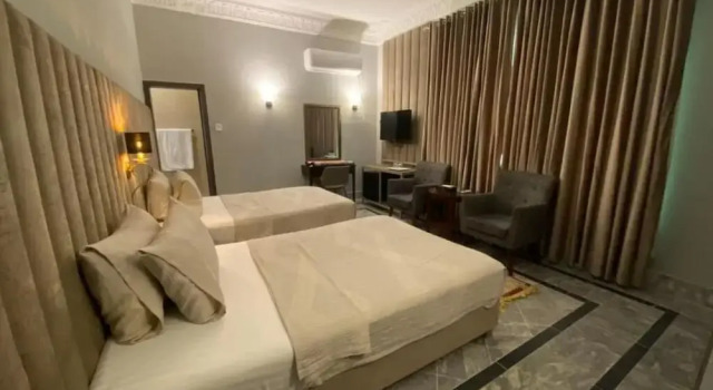 VIP Express Peshawar, Rezervasyon Otel Peşaver Federally Administered Tribal Area