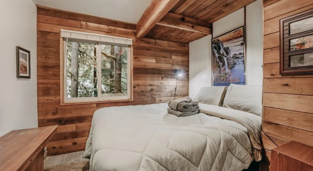 26sl - Hot Tub - Bbq - Game Room - Sleeps 8 3 Bedroom Home by RedAwning, Rezerwuj Dom wakacyjny Glacier Stany Zjednoczone