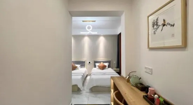 Люкс Guchi·Yimu Siwei Homestay (Maoshan Oriental Salt Lake City Branch)