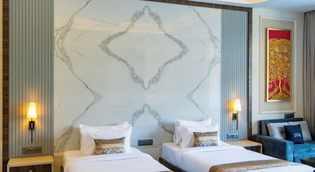 Mountain Creek by ELIVAAS Prive Pet-friendly 1 Luxe Room with Shared Pool and Gazebo, Забронировать Вилла Отели штата Раджастхана с парковкой, Парковка