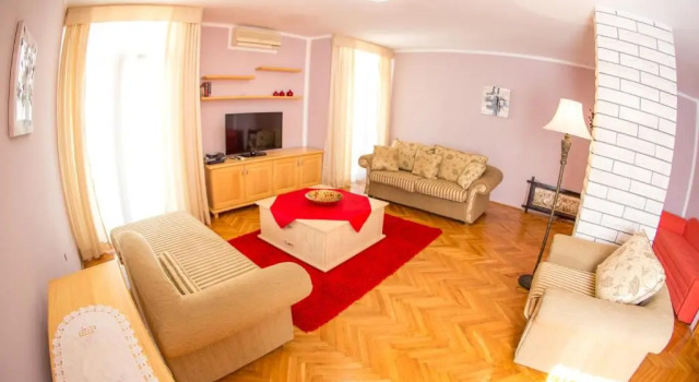 The Turtles Garden, Забронировать Отель Бизнес-отели Рафайловичи, 4* 5*