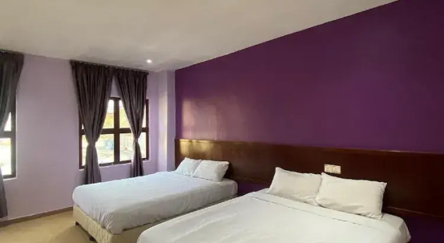 Четырёхместный номер Deluxe с видом на город Royal Hotel by MRVJ Business