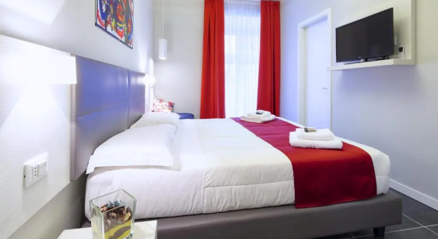 Номер Deluxe NearHome Smart Suites Guest House
