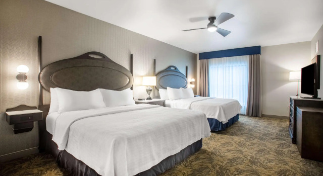 Четырёхместный люкс Homewood Suites By Hilton Salina/Downtown, Ks