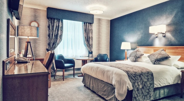 Blunsdon House Hotel
