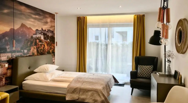 Kal's Studio Apartment Salzburg, Rezerwuj Apartament Hotele w Salzburg z parkingiem, Parking