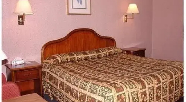 Red Carpet Inn Denver, Rezerwuj Hotel Denver Dutch Country Pennsylvania