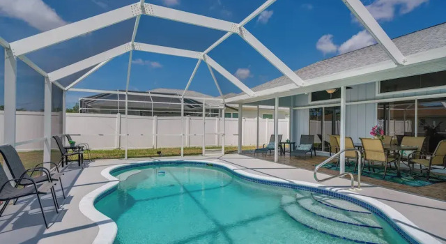 Коттедж Port Charlotte Home w/ Pool - 8 Mi to Beaches!
