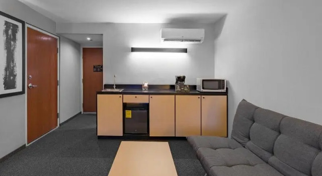 Camera doppia Superior con balcone City Express Plus by Marriott Guadalajara Expo