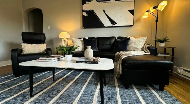 Коттедж Modern Cozy Walk up With King Bed