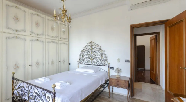JOIVY Front Sea Apt With Big Terrace In Chiavari, Buchen Sie Ferienwohnung Chiavari Italienische Riviera