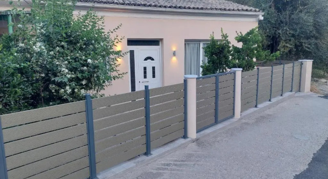 Коттедж Aphrodite House
