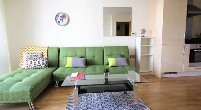 Extravagant Court Apartment, Varaa Huoneisto Asunnot kohteessa Merseyside, Huoneisto