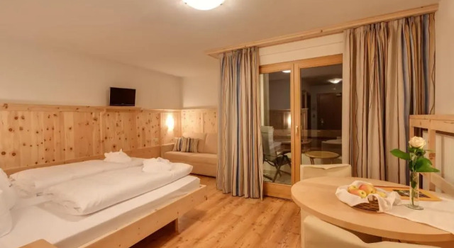 Номер Superior Hotel Jonathan