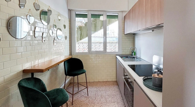 Апартаменты с 2 комнатами с видом на город Seafront Apartment With Private Parking
