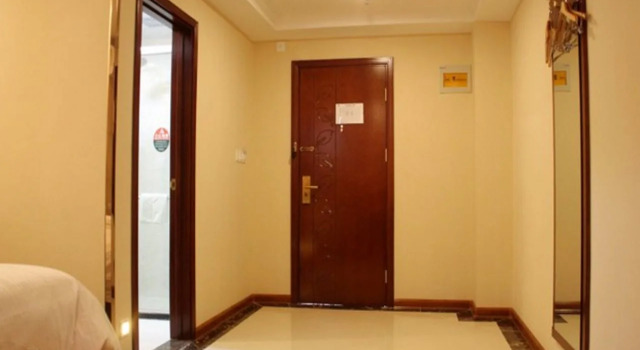 GreenTree Inn LiaoCheng LinQing HaiShan Building Express Hotel, Boek Hotel Linqing Shandong
