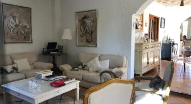 Mas en Luberon, Book Villa Sommerhuse i Luberon, Hytte