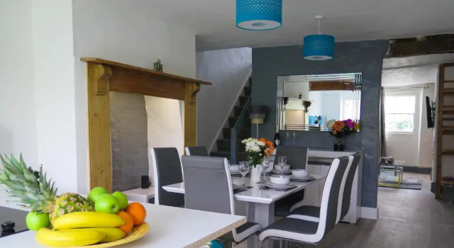 Westeria Cottage - 2 Bed-Sleeps 4-TJS9WC, Réserver Maison de vacances Hôtels à Barnstaple avec parking, Parking