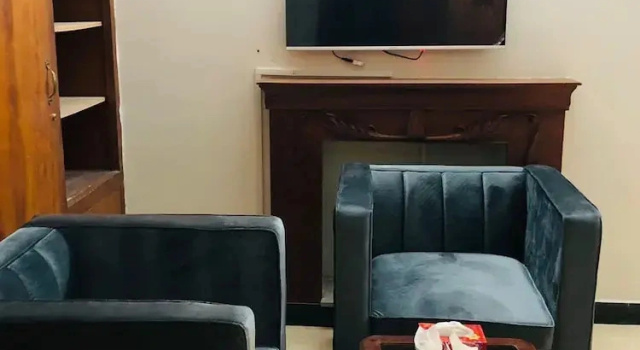 Номер Deluxe Royal Executive Guest House F-8