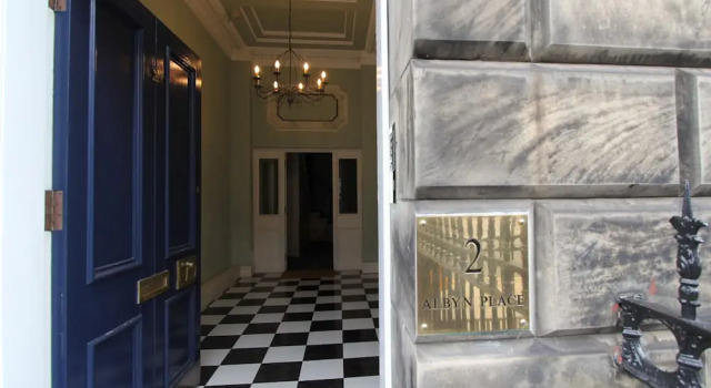Escape To Edinburgh @ Albyn Place, Забронировать Апартаменты/квартира Эдинбург Midlothian, рядом с Камера обскура и мир иллюзий