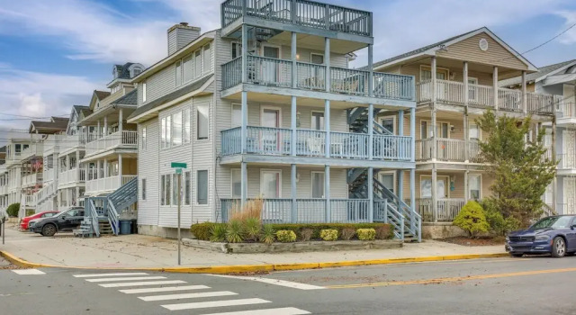 Апартаменты Renovated Ocean City Retreat - Walk to Beach!