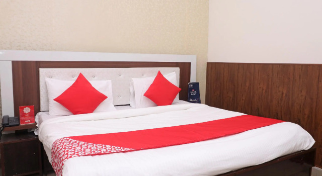 OYO 27029 Home Stay