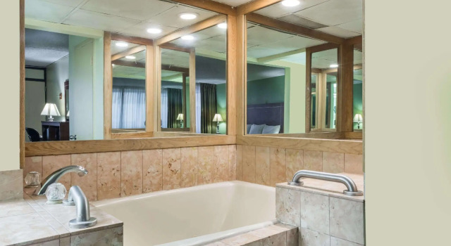 Номер Superior Days Inn by Wyndham Midland