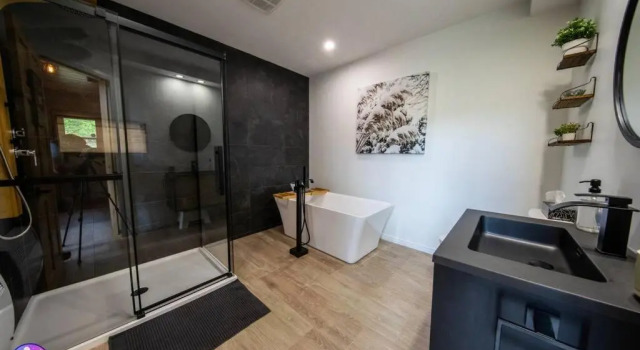 Chalet du Sommet- Pet Friendly- SPA- St-Côme, Réserver Chalet Hôtels SPA à Laurentides, SPA