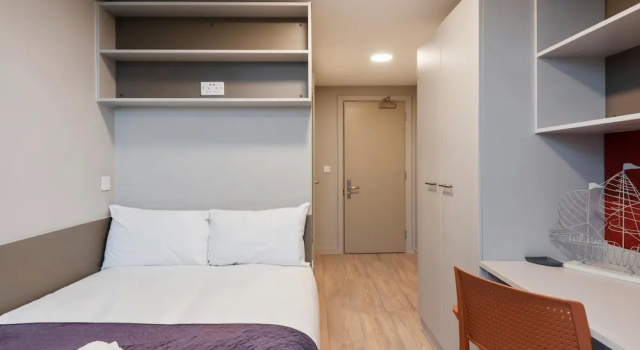 Amazing Location! 6br Liverpool Apartment- Sleeps6