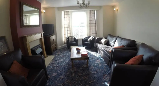 Beautiful and Spacious House in North Wales, UK, Book Feriehus Villaer i Gwynedd, Villa