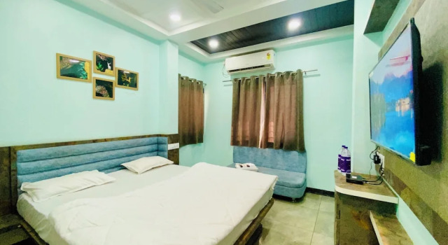 Двухместный номер Deluxe с видом на город Hotel Gurukripa Inn