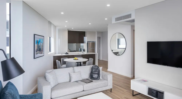Люкс с 3 комнатами Meriton Suites Sydney Airport