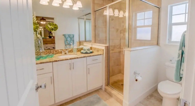 Коттедж Beach Home w Heated Pool Free Golf Cart