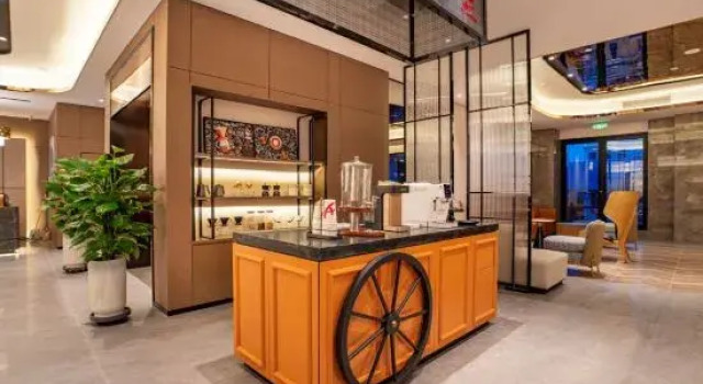 Homeinn Plus Hotel (Kuytun Railway Station), Prenota Hotel Kuytun Xinjiang