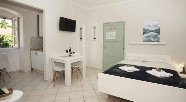 Студия Family Zukic Apartments RIsan