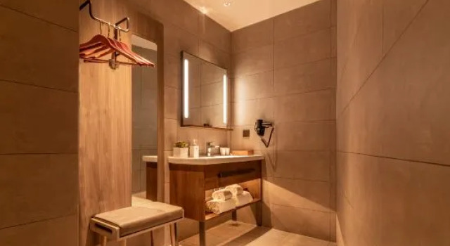 Люкс HanTing Hotel (Tianjin South Station Shehui Mountain Plaza)