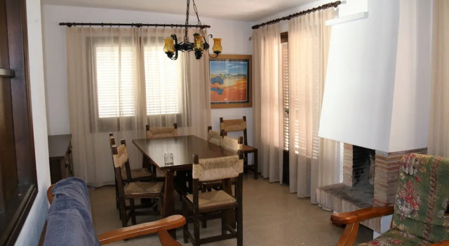 Вилла с 4 комнатами с балконом RVApartaments Villas Piscis