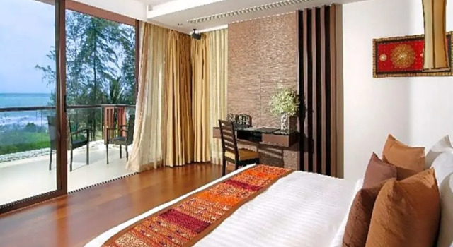 Пентхаус с джакузи Royal с 3 комнатами с видом на море Отель Mövenpick Phuket Bangtao