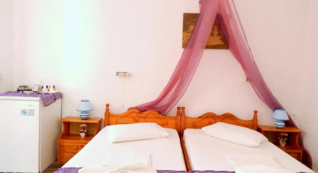 Номер Economy Evelina Guest House Beach Pension means vacation beside the sea-swimming in the sea-There is nothing like a morning walk on a beach-Beachlife definitely has a different vibe