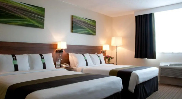 Четырёхместный номер Standard Holiday Inn Slough Windsor by IHG