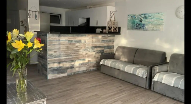 Le Zéphyr, superbe appartement à la Corniche avec parking, Забронировать Апартаменты/квартира Отели Сета с бассейном, рядом с Церковь Девы Марии из Ла-Салетта, Бассейн