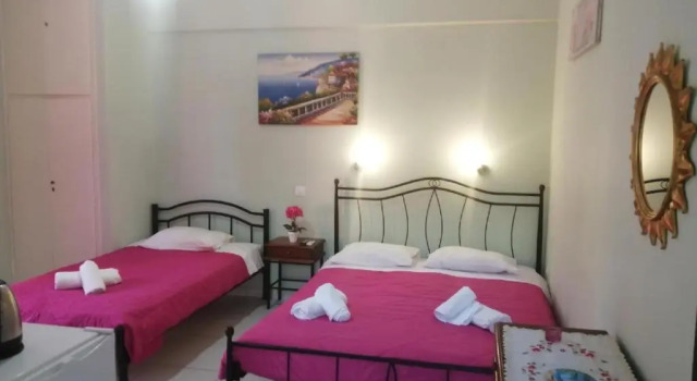 Paradise Studio Corfu, Забронировать Отель Беницес 