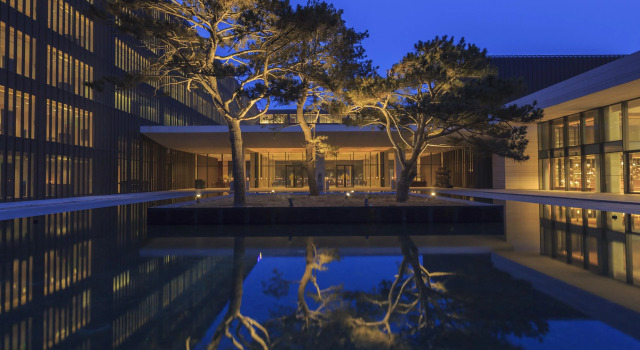 Полулюкс Deluxe The Lalu Qingdao Hotel