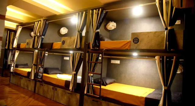 Charyana Hotel AC Dormitory